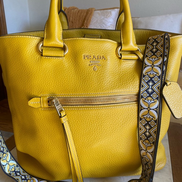 Prada Bag w/ 2 long crossbody straps - Picture 4 of 16